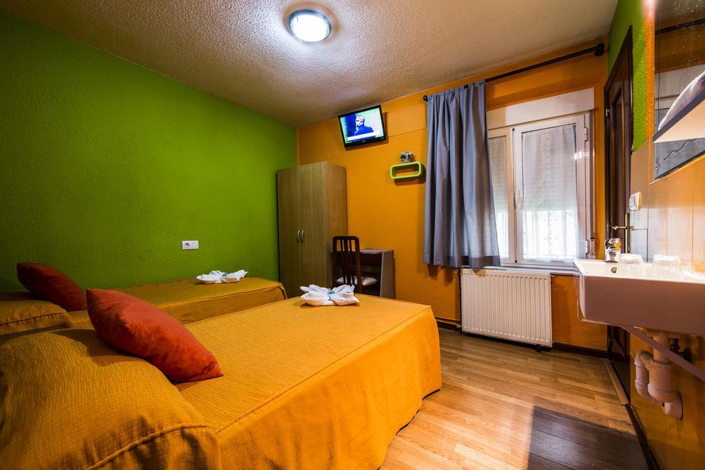 Hostal Escala Luna Salamanca Eksteriør billede