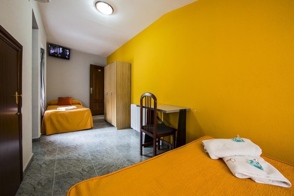 Hostal Escala Luna Salamanca Eksteriør billede