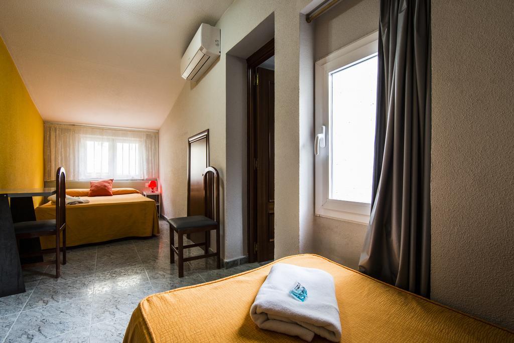 Hostal Escala Luna Salamanca Eksteriør billede